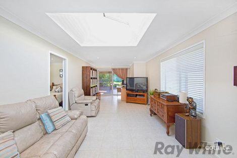 Property photo of 27 Hughes Avenue Kanwal NSW 2259