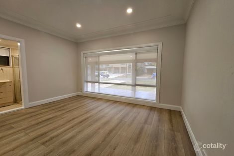 Property photo of 14 Hazelglen Avenue Panania NSW 2213