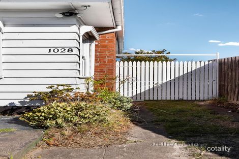 Property photo of 1028 North Road Bentleigh East VIC 3165