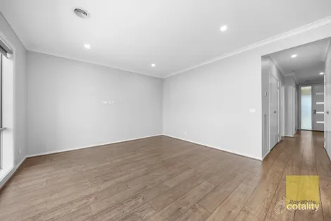 Property photo of 20 Rainier Drive Truganina VIC 3029