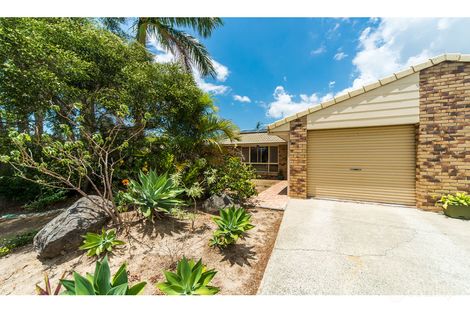 2/184 Whiting St, Labrador, QLD 4215