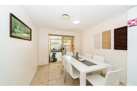 Property photo of 2/184 Whiting Street Labrador QLD 4215