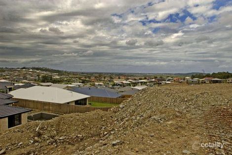 Property photo of 2 Wunburra Circle Pacific Pines QLD 4211