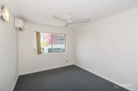 Property photo of 2/11 Yeronga Street Yeronga QLD 4104