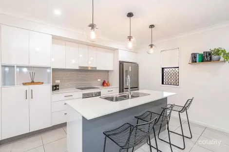 Property photo of 10 Milverton Circuit Oonoonba QLD 4811