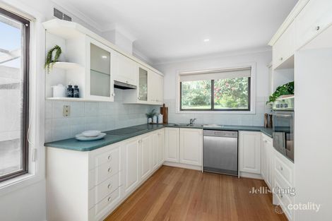 Property photo of 9 Ryan Grove Blackburn South VIC 3130