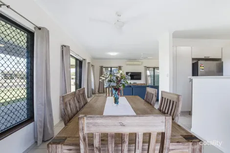 Property photo of 30 Rowe Kurrimine Beach QLD 4871