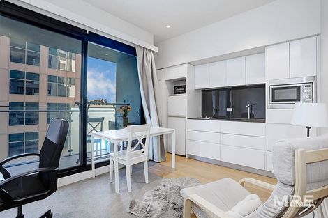 Property photo of 1713/199 William Street Melbourne VIC 3000