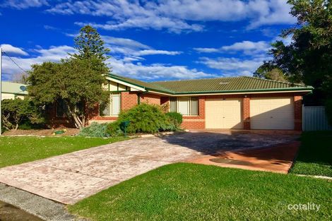 8 Leamington Rd, Oak Flats, NSW 2529