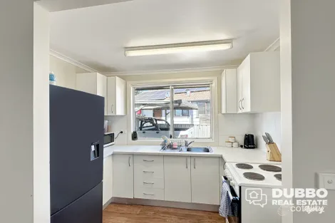 Property photo of 1 Braun Avenue Dubbo NSW 2830