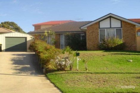 Property photo of 28 Skyfarmer Place Raby NSW 2566