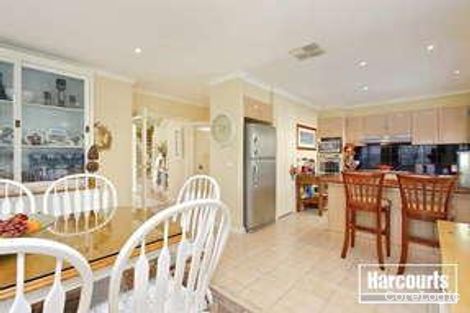Property photo of 19 Robinswood Parade Narre Warren South VIC 3805