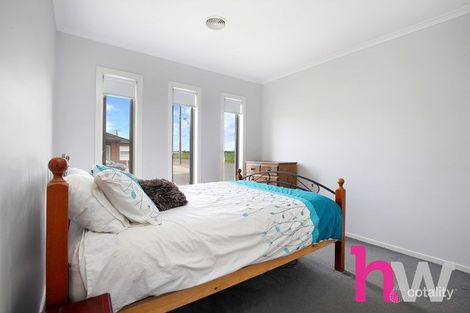 Property photo of 1 Weerana Way Lara VIC 3212