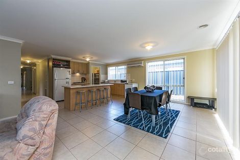 Property photo of 16 Blue Jay Crescent Tarneit VIC 3029