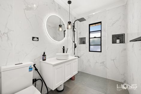 Property photo of 22 Sadleir Avenue Sadleir NSW 2168