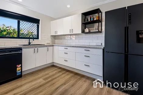 Property photo of 35 Van Dieman Crescent Springwood QLD 4127