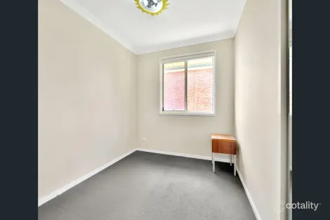 Property photo of 2 Yulan Grove Acacia Gardens NSW 2763
