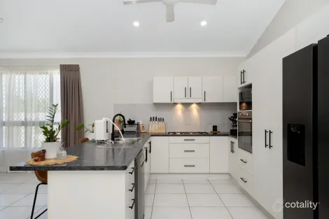 Property photo of 29 Pincer Court Bushland Beach QLD 4818