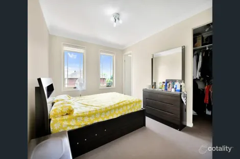 Property photo of 2 Yulan Grove Acacia Gardens NSW 2763