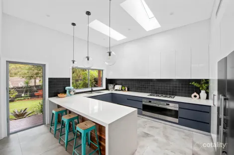 Property photo of 15 Bayview Place Bayview NSW 2104