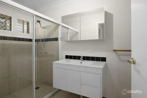 Property photo of 17/5 Spalding Crescent Goodna QLD 4300