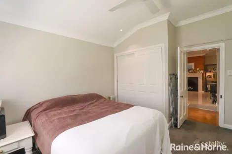 Property photo of 84 Rocket Street Bathurst NSW 2795