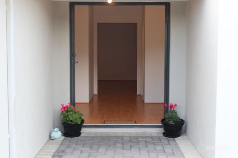 Property photo of 21A Wedgetail Crescent Success WA 6164