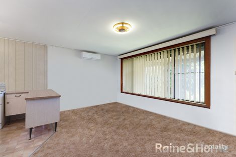 Property photo of 16 Tennent Road Mount Hutton NSW 2290