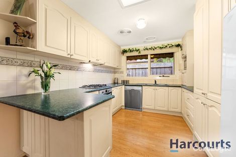 Property photo of 18 St Martins Court Wantirna South VIC 3152