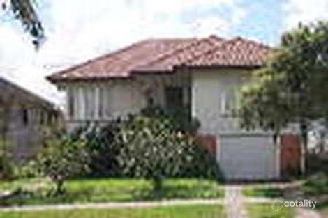 16 Lloyd St, Camp Hill, QLD 4152