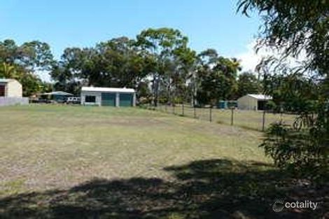 25 Swan St, Armstrong Beach, QLD 4737