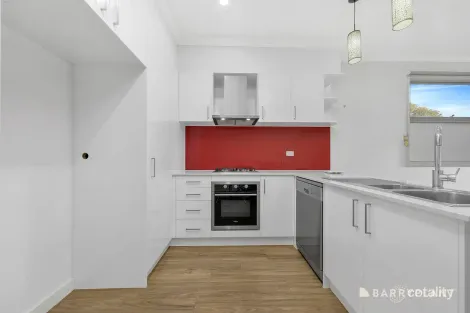Property photo of 6/11 Riverside Drive South Morang VIC 3752