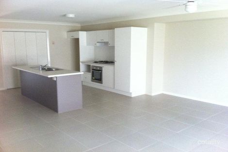 Property photo of 37 Finsbury Circuit Ropes Crossing NSW 2760