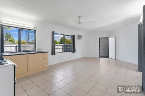 2/16 Herries St, Earlville, QLD 4870