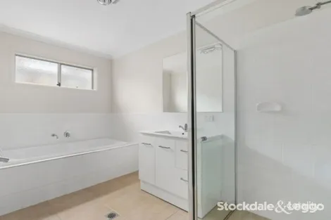 Property photo of 27 Churinga Drive Churchill VIC 3842