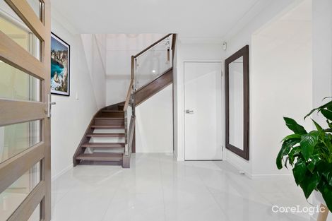 Property photo of 2/14 Mallard Avenue Paradise Point QLD 4216