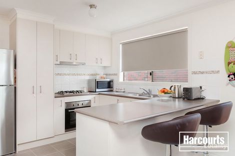 Property photo of 26 Hawkeseye Way Cranbourne East VIC 3977