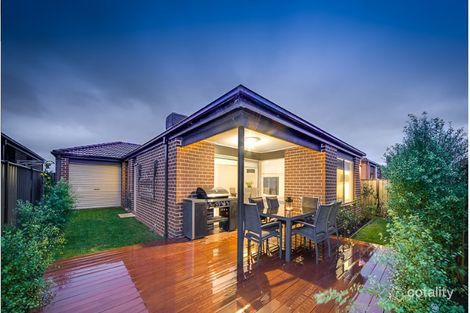 Property photo of 21 Dellinea Street Cranbourne North VIC 3977