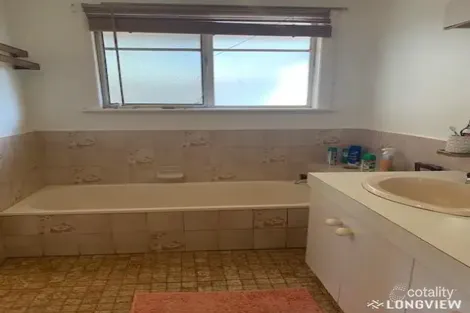 Property photo of 4 Cherry Street Glen Waverley VIC 3150