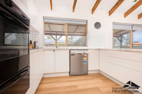Property photo of 4 Jabiru Way Waggrakine WA 6530