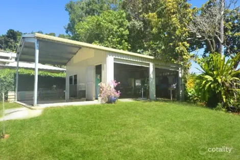 Property photo of 4 Elizabeth Street Flying Fish Point QLD 4860