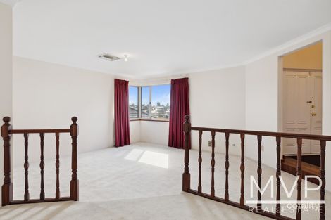 Property photo of 8 Hotchin Way Kardinya WA 6163