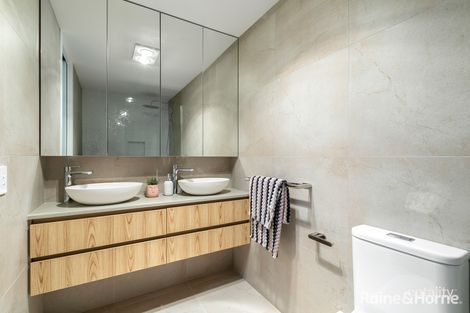 Property photo of 20 Tedesco Circuit Williamstown North VIC 3016