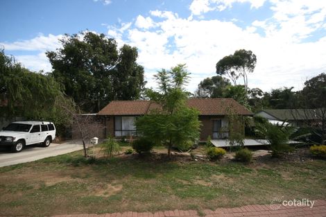 17 Spruce Ave, Aberfoyle Park, SA 5159