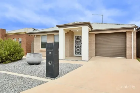 19 Gale St, Whyalla Jenkins, SA 5609