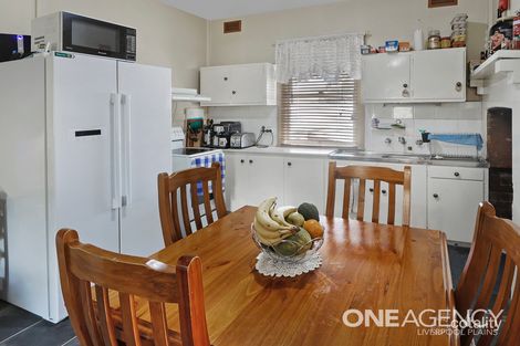 Property photo of 11 Fairbairn Street Willow Tree NSW 2339