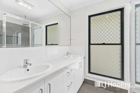 Property photo of 34 Paroo Street Plainland QLD 4341