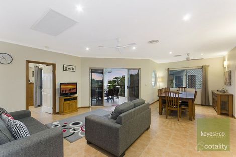 Property photo of 2 Kensington Court Castle Hill QLD 4810