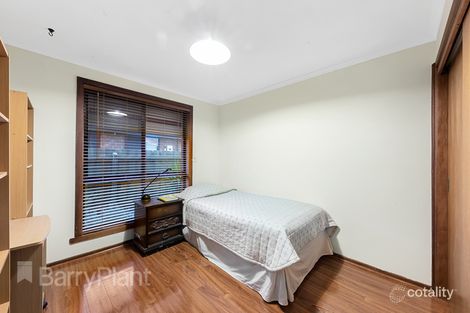 Property photo of 35 Kingdom Avenue Kings Park VIC 3021
