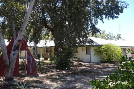 Property photo of 4 Broad Way Moora WA 6510